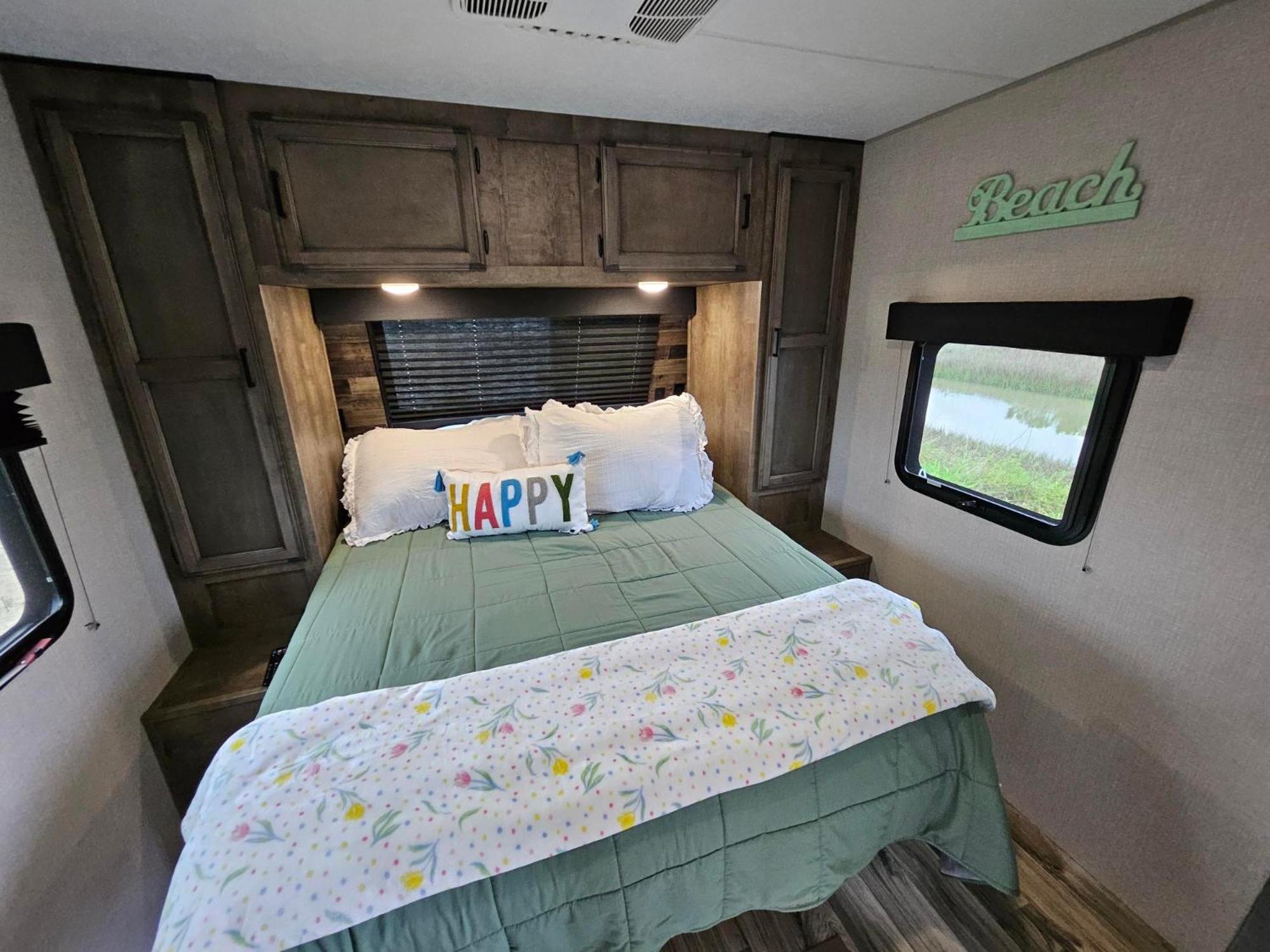 Hailey'S Beach-N-Bay Rv Resort Gilchrist Ngoại thất bức ảnh