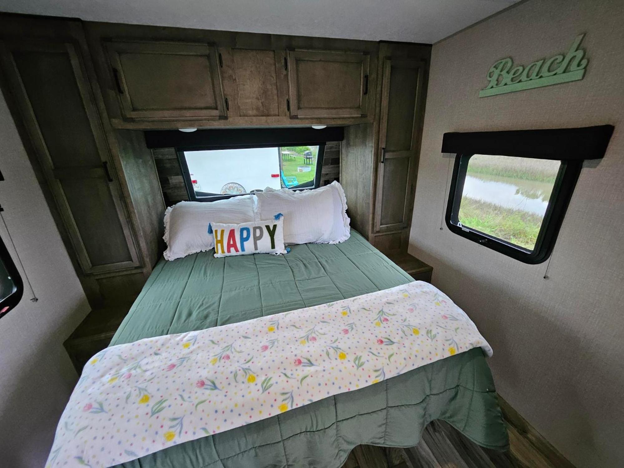 Hailey'S Beach-N-Bay Rv Resort Gilchrist Ngoại thất bức ảnh