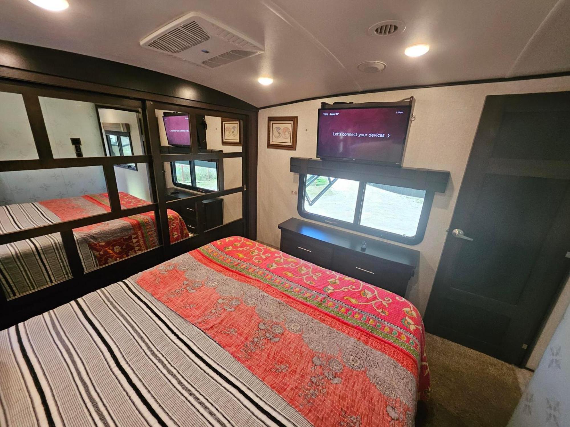 Hailey'S Beach-N-Bay Rv Resort Gilchrist Ngoại thất bức ảnh