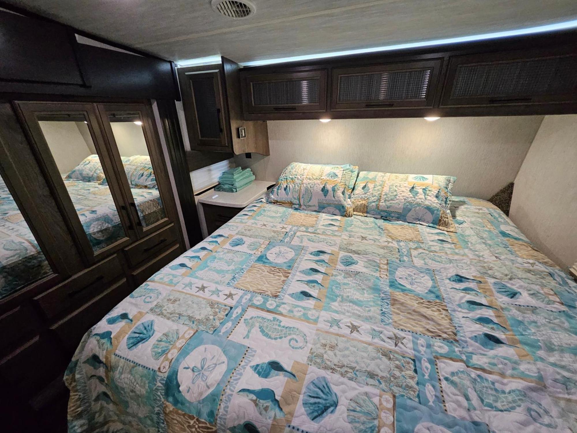 Hailey'S Beach-N-Bay Rv Resort Gilchrist Ngoại thất bức ảnh